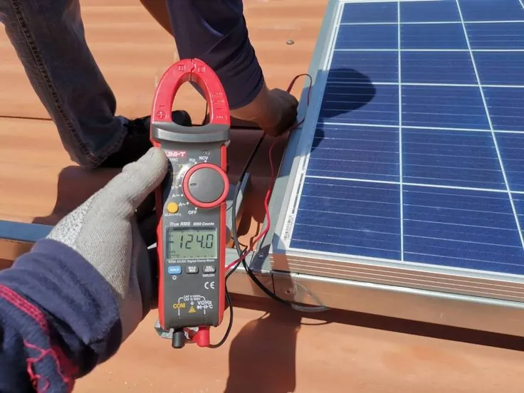 Diagnostic d'une installation solaire au multimètre par KMM Service