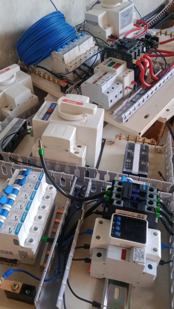 Armoire électrique organisée par KMM Service